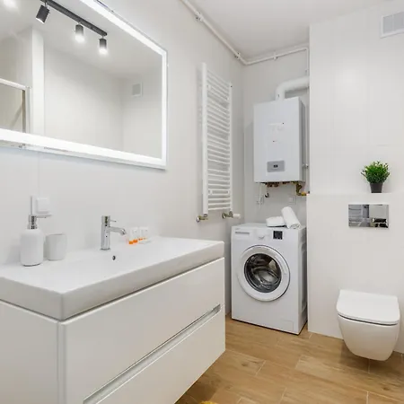 Apartment Seaside Rybacka With Parking By Renters