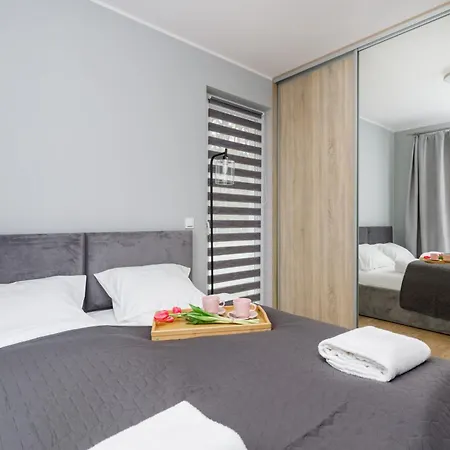 Seaside Rybacka With Parking By Renters Apartment Miedzywodzie