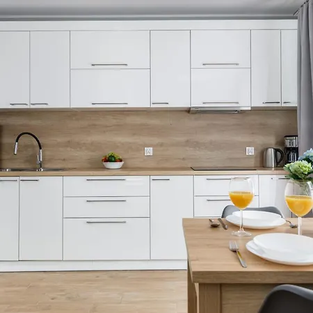 Seaside Rybacka With Parking By Renters *